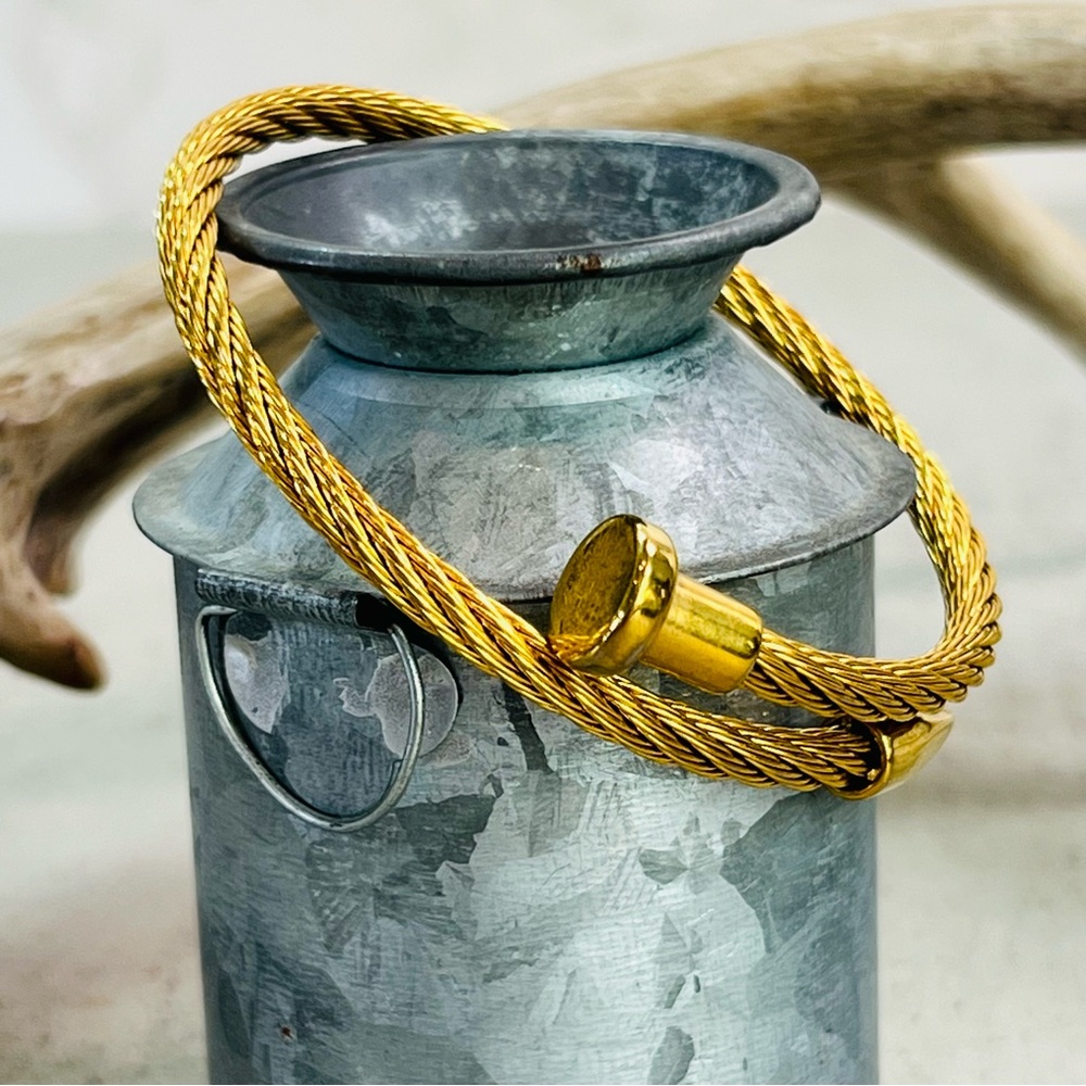 Gold Plated Cable Wrap Nail Head Bracelet 6.75 in